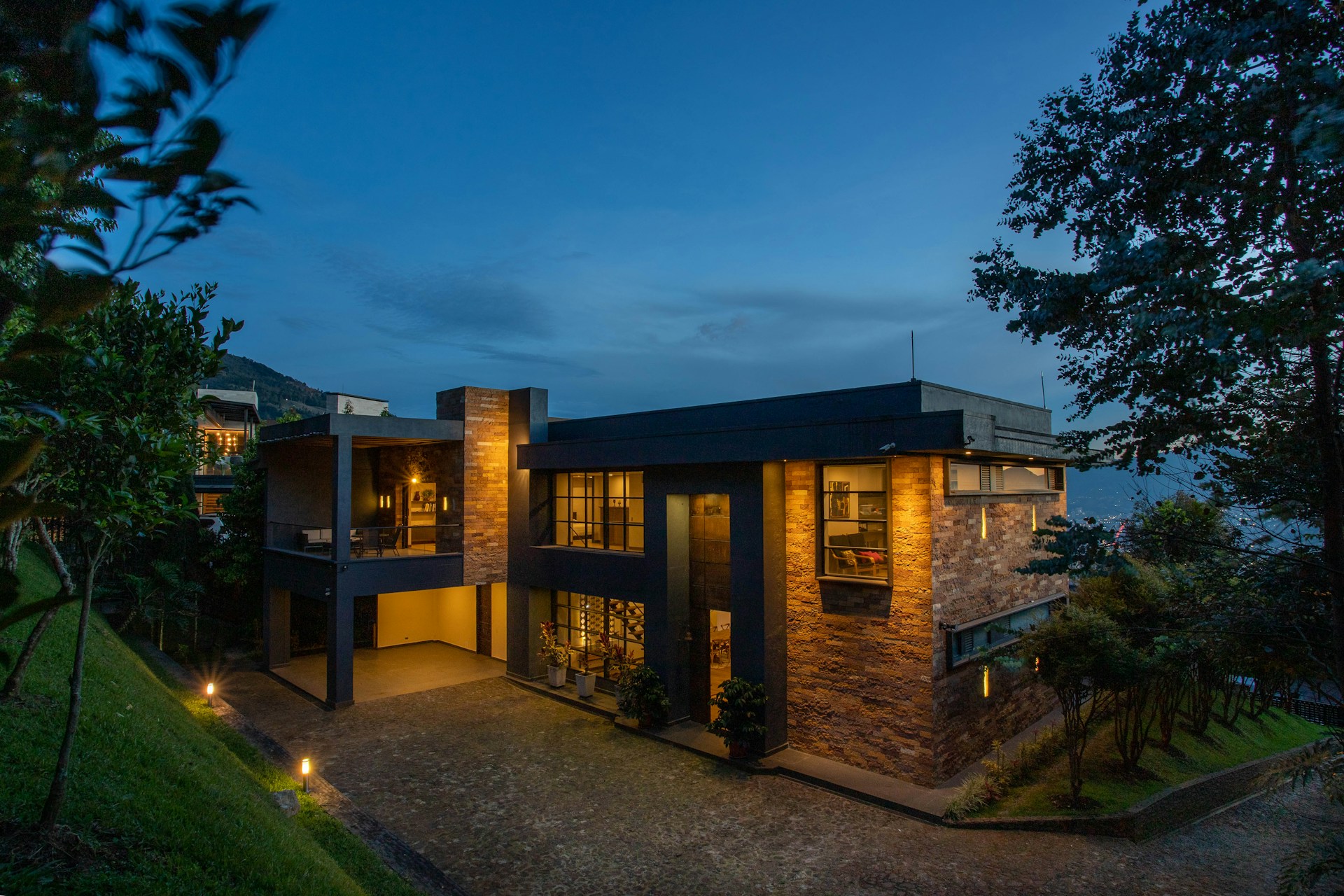 4-bedroom unfurnished house in Los Angeles, California for sale