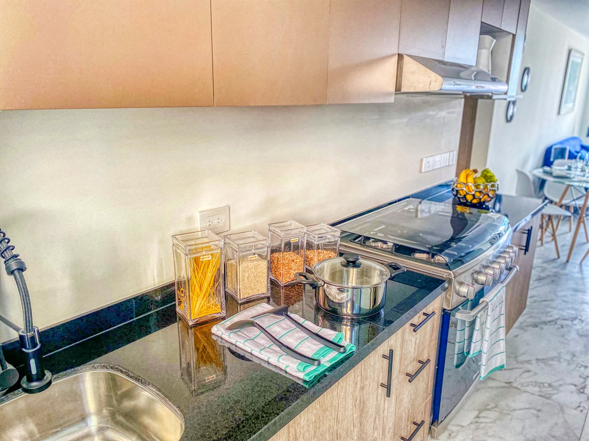 2-bedroom furnished apartment in San Diego, California for sale