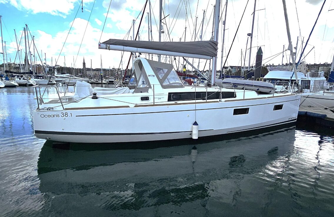 2024 Beneteau Oceanis Yacht 60 — Miami